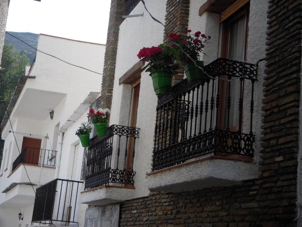 Casa Rosa Apartment Trevelez Luaran gambar
